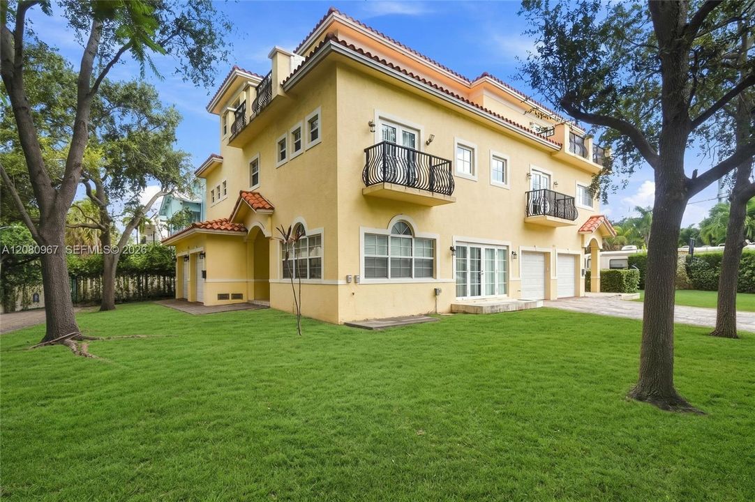 For Rent: $5,000 (4 beds, 3 baths, 3058 Square Feet)