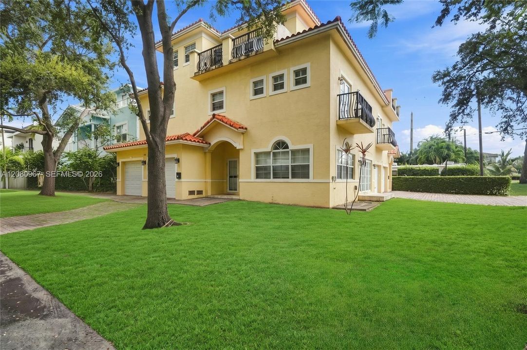 For Rent: $5,000 (4 beds, 3 baths, 3058 Square Feet)