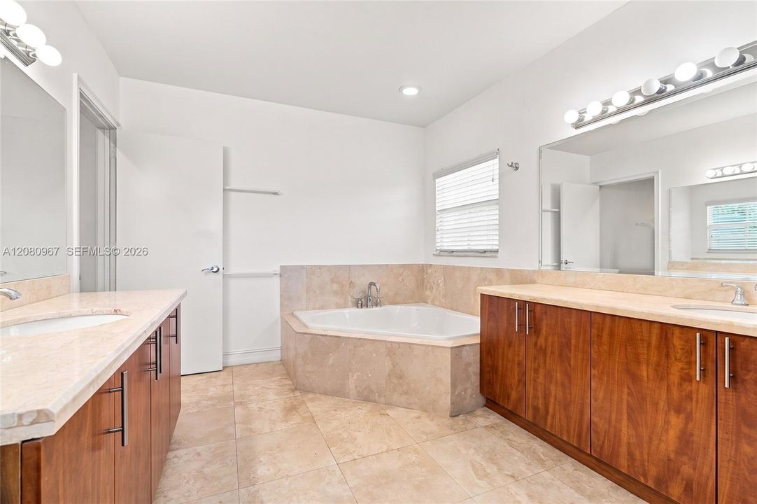 For Rent: $5,000 (4 beds, 3 baths, 3058 Square Feet)