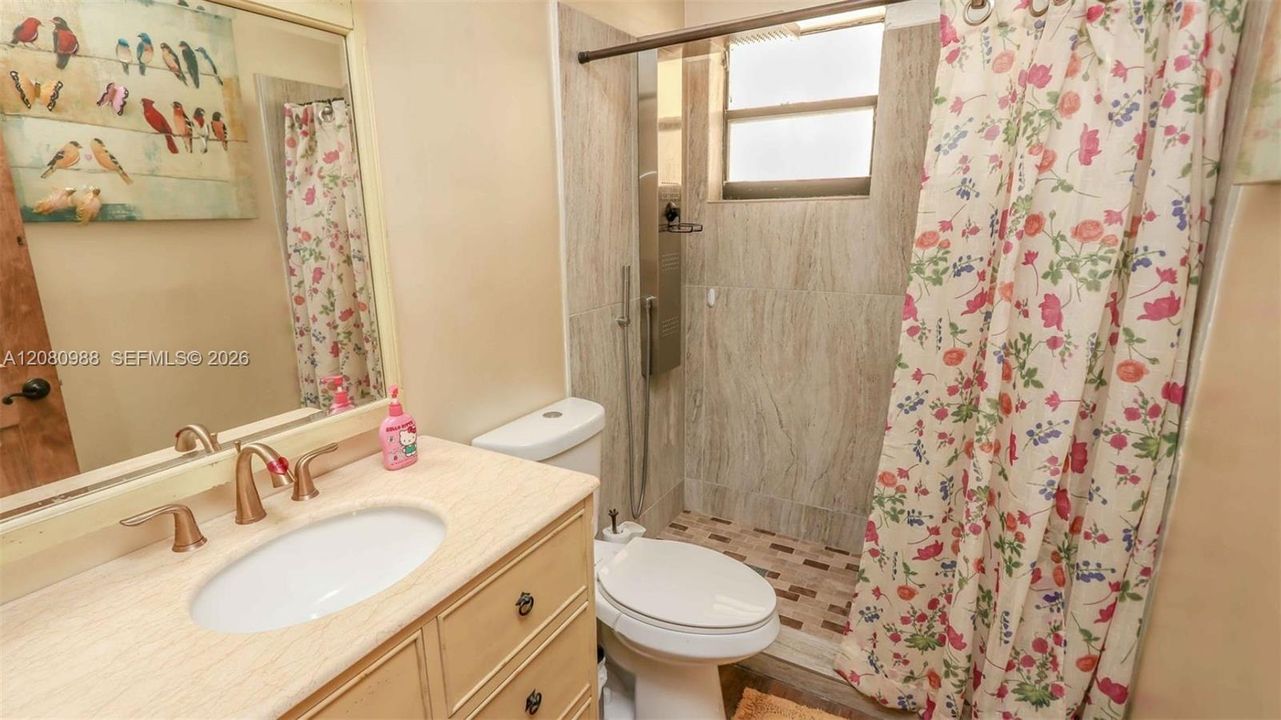 For Rent: $3,800 (3 beds, 2 baths, 1616 Square Feet)