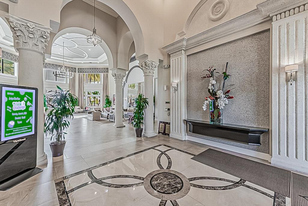 Stunning entry
