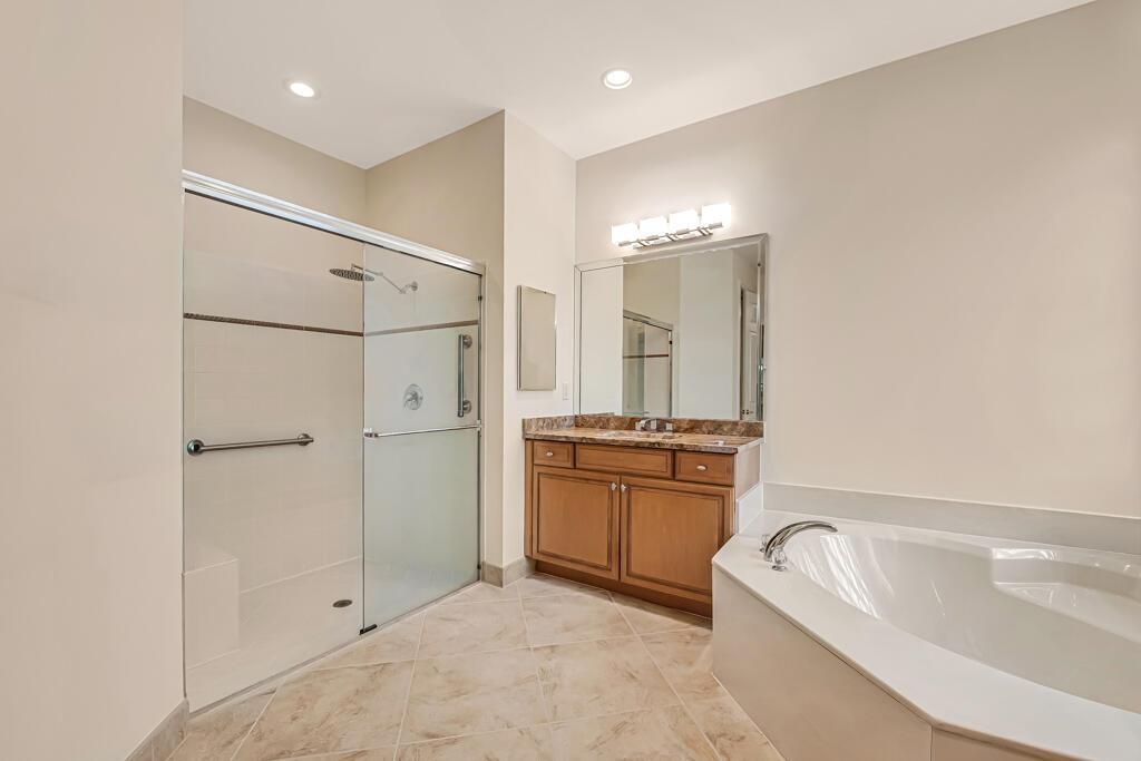 Stall shower