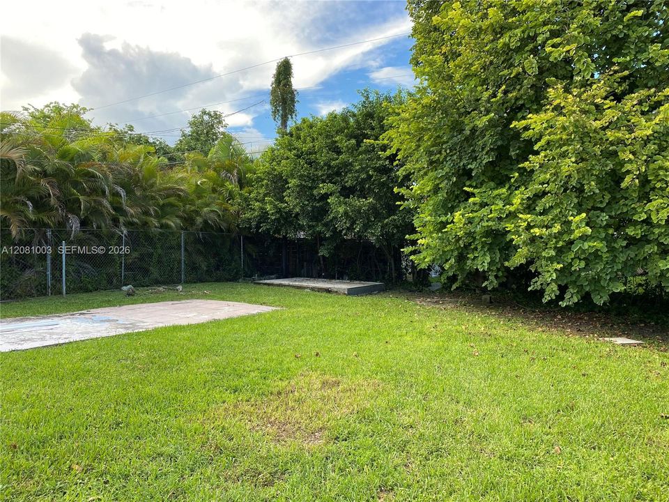 В аренду: $3,300 (3 спален, 2 ванн, 1224 Квадратных фут)