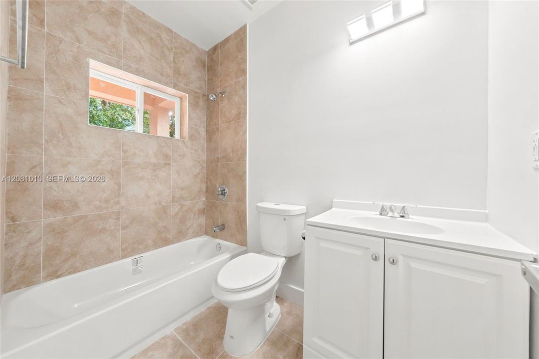For Rent: $3,450 (3 beds, 3 baths, 1580 Square Feet)