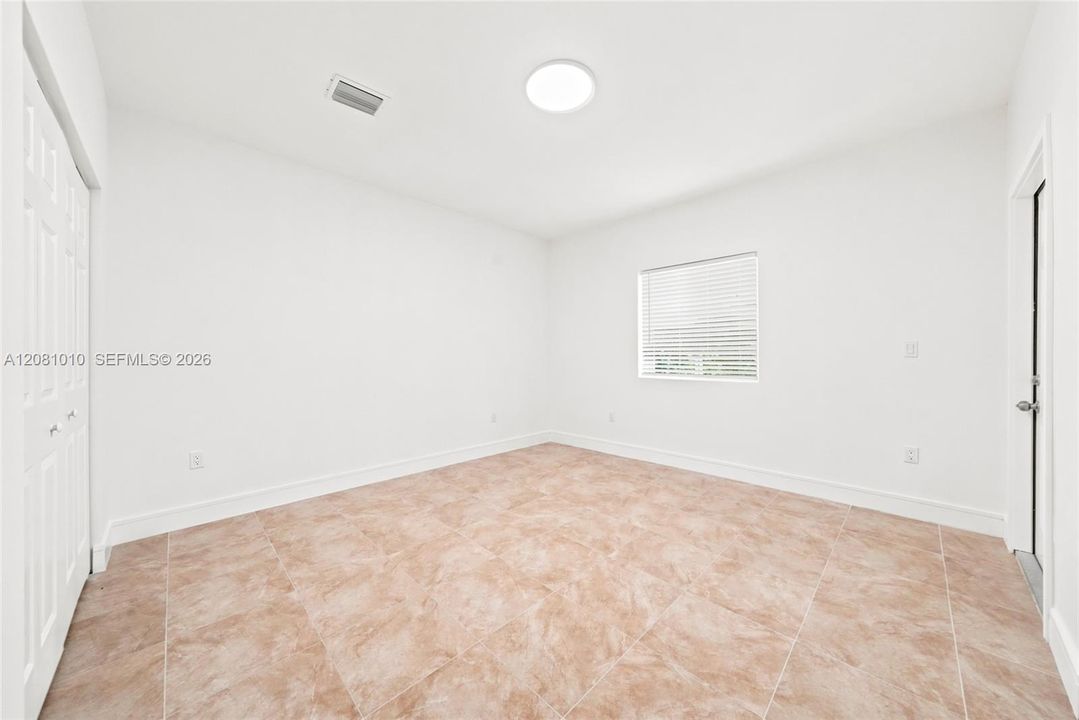 For Rent: $3,450 (3 beds, 3 baths, 1580 Square Feet)