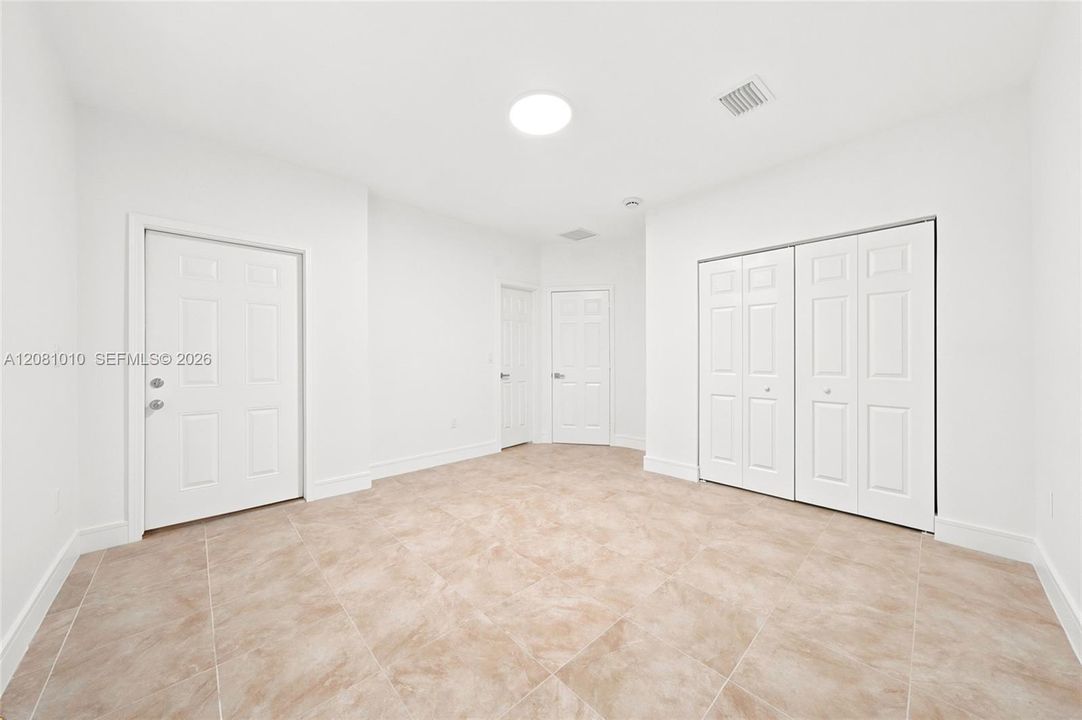 For Rent: $3,450 (3 beds, 3 baths, 1580 Square Feet)