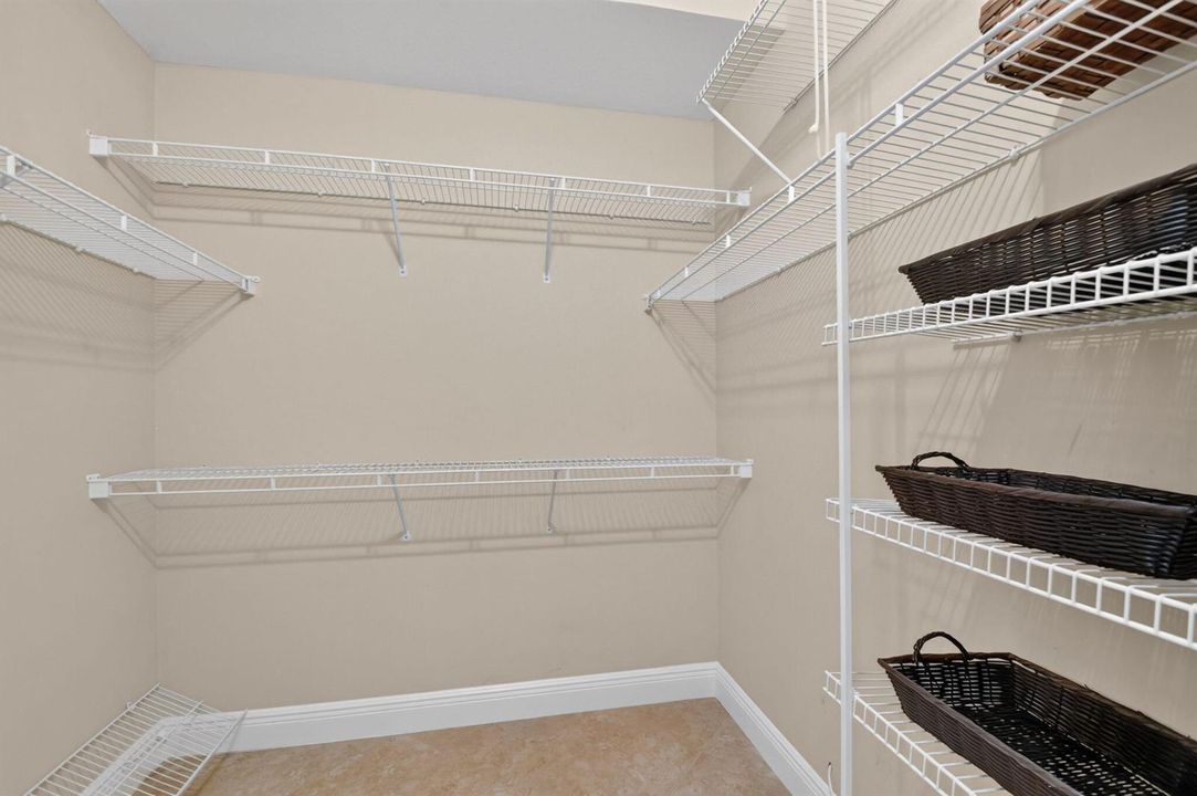 walk-in closet