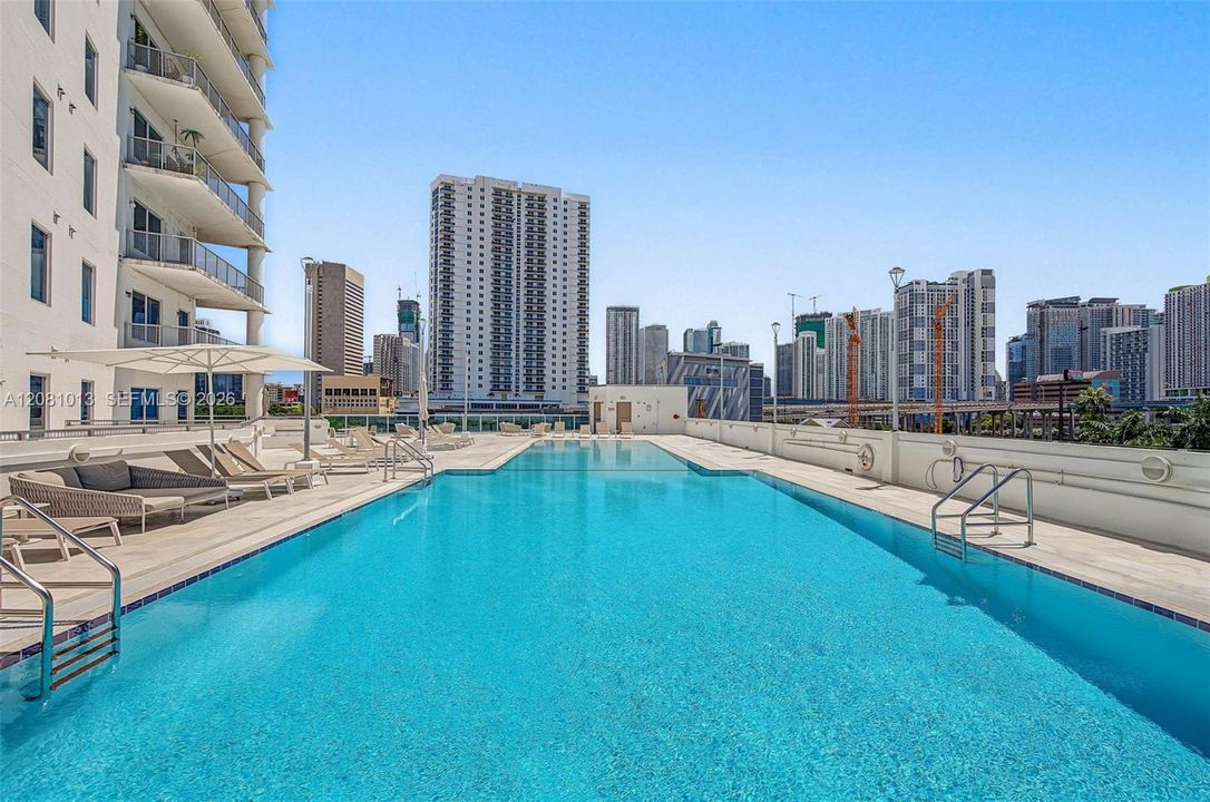 В аренду: $3,400 (2 спален, 2 ванн, 1009 Квадратных фут)