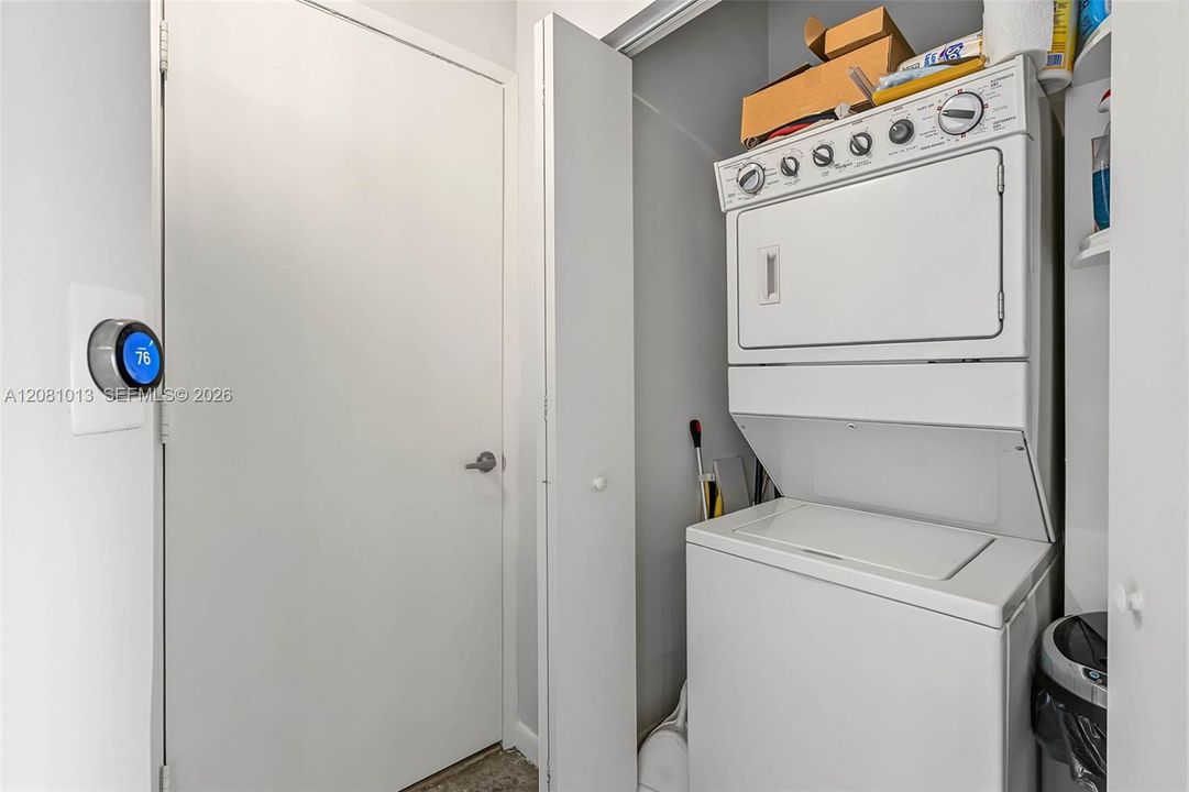 В аренду: $3,400 (2 спален, 2 ванн, 1009 Квадратных фут)