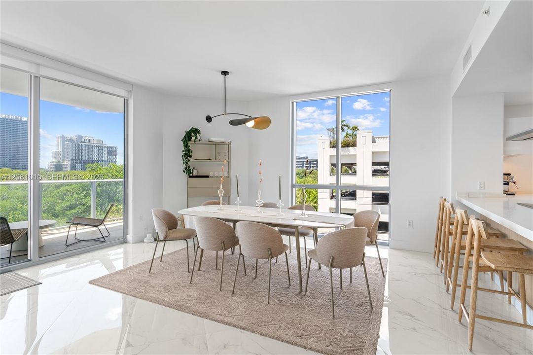 En Venta: $1,400,000 (2 camas, 2 baños, 1958 Pies cuadrados)