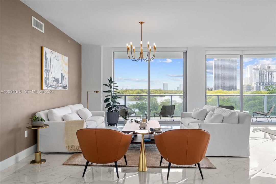 En Venta: $1,400,000 (2 camas, 2 baños, 1958 Pies cuadrados)