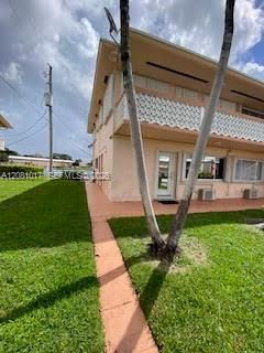 На продажу: $95,000 (1 спален, 1 ванн, 625 Квадратных фут)