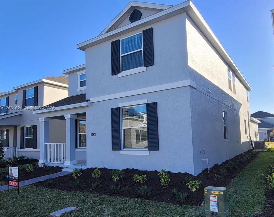 For Sale: $575,000 (5 beds, 3 baths, 2638 Square Feet)