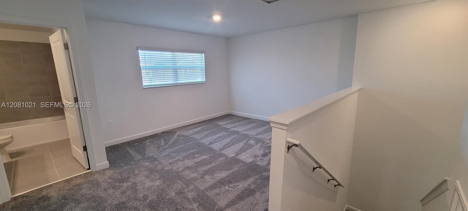 For Sale: $575,000 (5 beds, 3 baths, 2638 Square Feet)