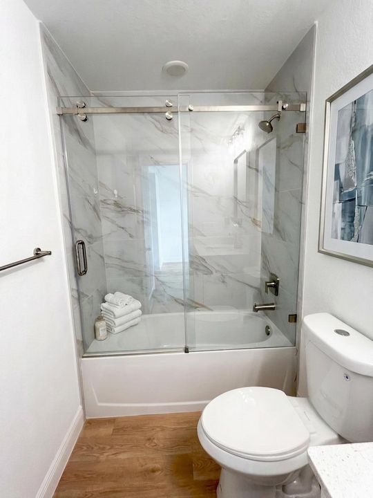 Guest bathroom Virtually Staged