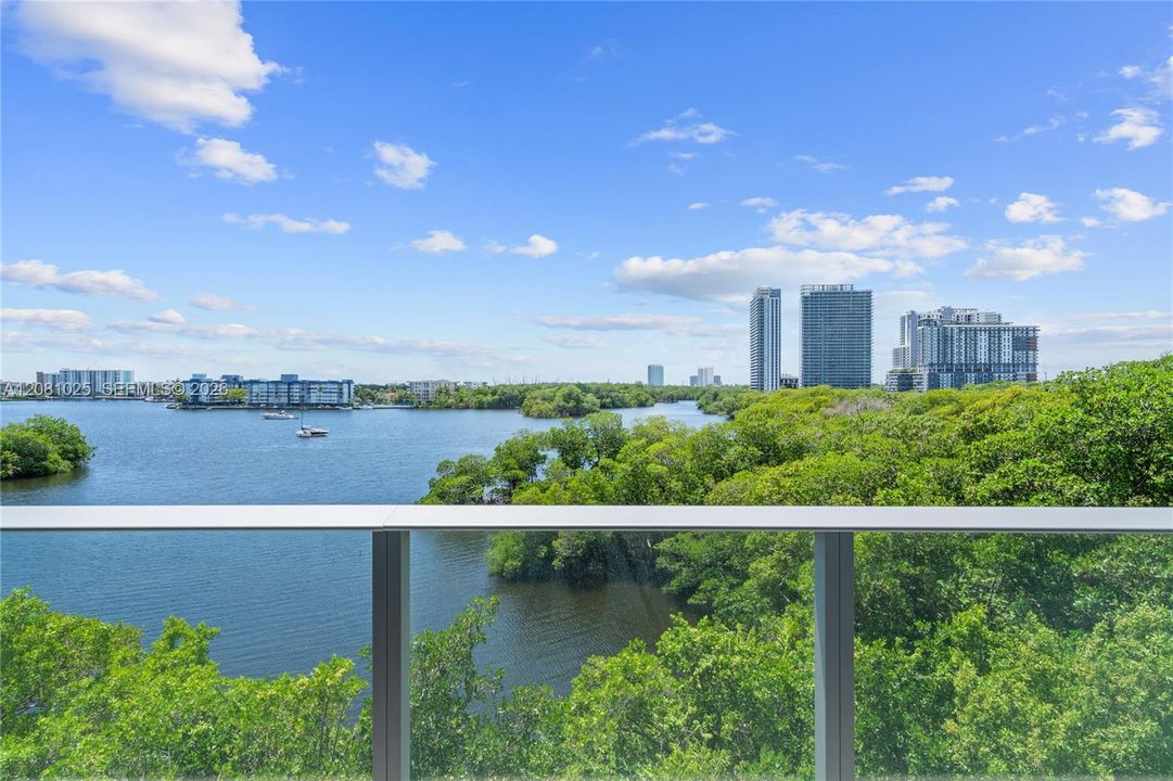 For Rent: $8,500 (2 beds, 2 baths, 1958 Square Feet)