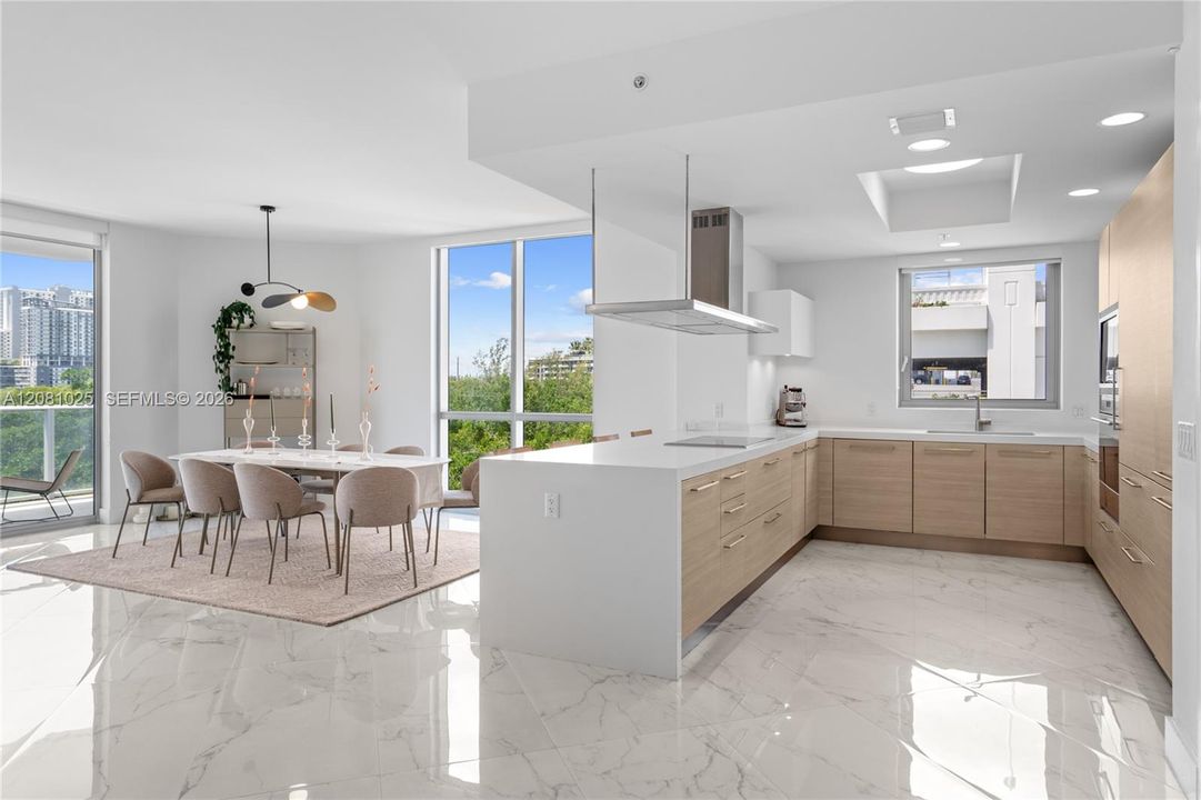 For Rent: $8,500 (2 beds, 2 baths, 1958 Square Feet)
