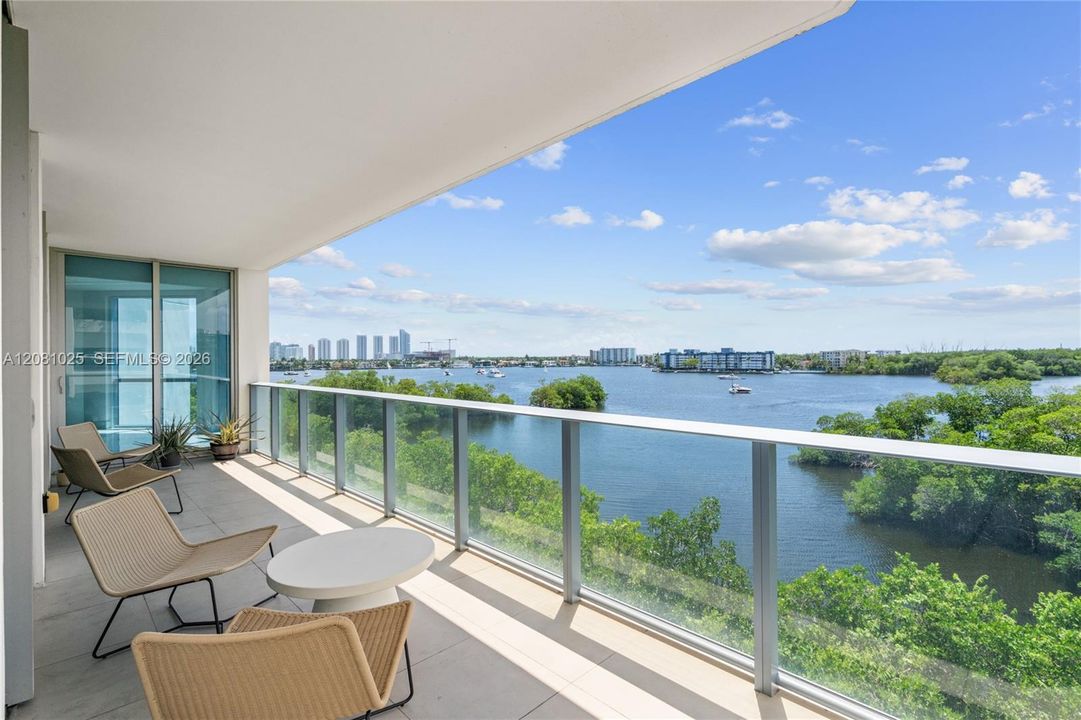 For Rent: $8,500 (2 beds, 2 baths, 1958 Square Feet)