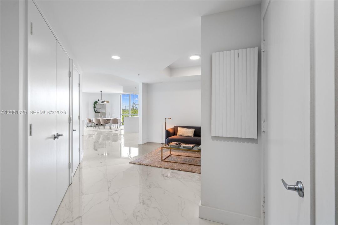For Rent: $8,500 (2 beds, 2 baths, 1958 Square Feet)