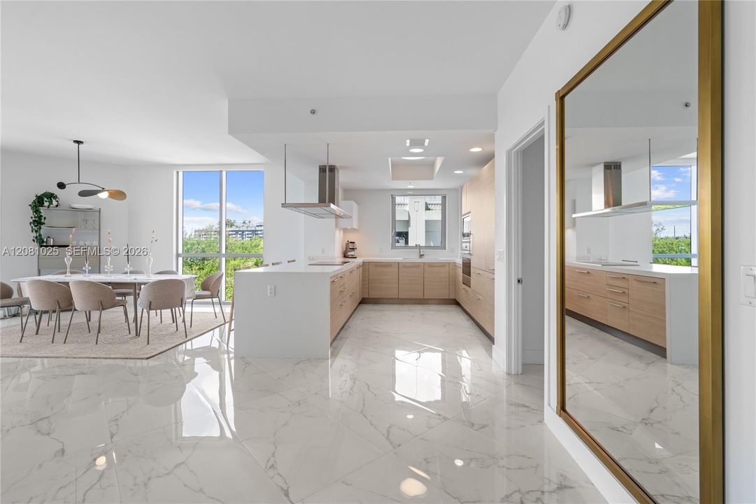 For Rent: $8,500 (2 beds, 2 baths, 1958 Square Feet)