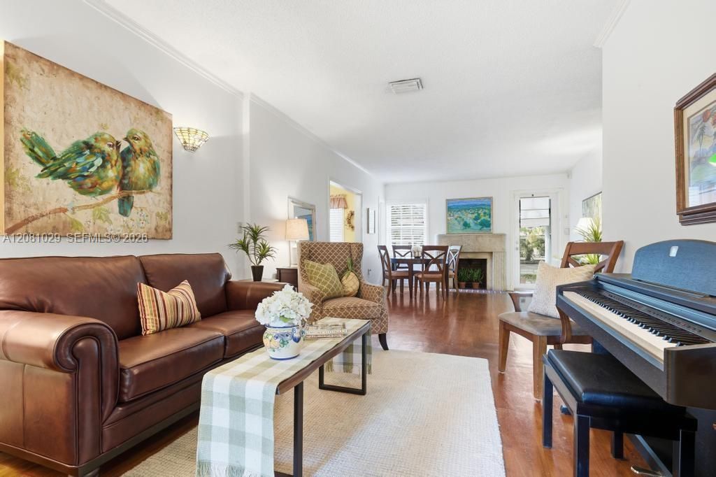 En Venta: $1,150,000 (2 camas, 2 baños, 1475 Pies cuadrados)
