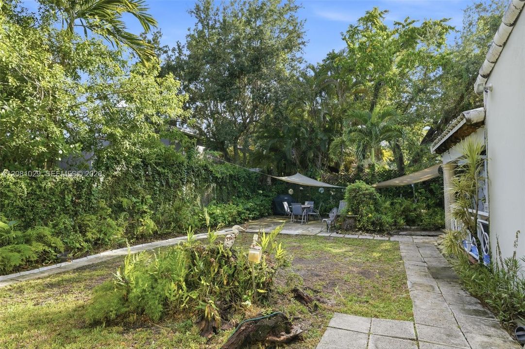 En Venta: $1,150,000 (2 camas, 2 baños, 1475 Pies cuadrados)