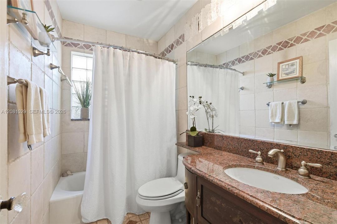 En Venta: $1,150,000 (2 camas, 2 baños, 1475 Pies cuadrados)