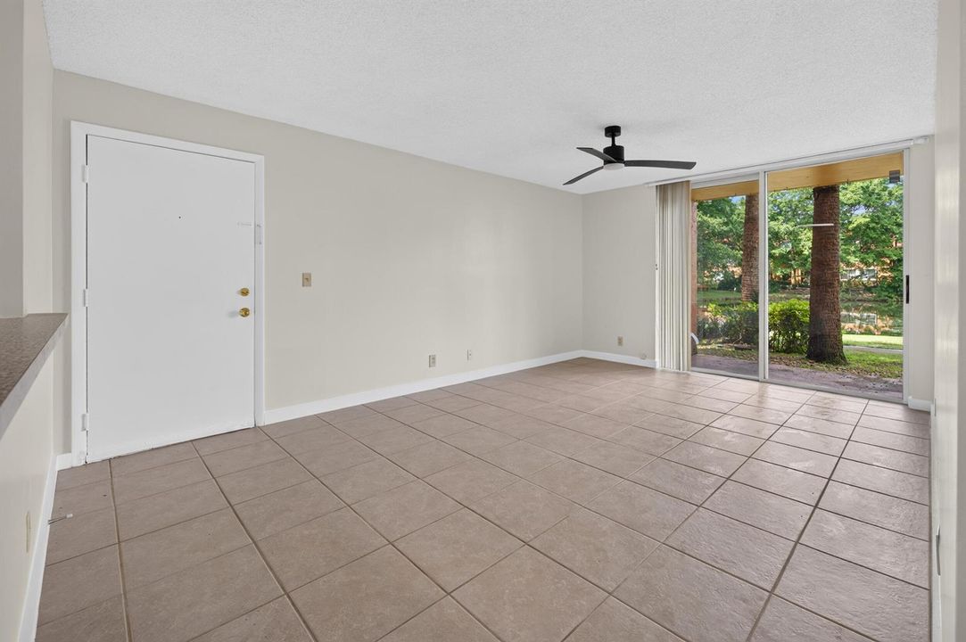 10717 apt 106-10