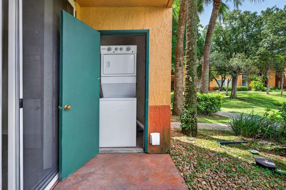 10717 apt 106-23