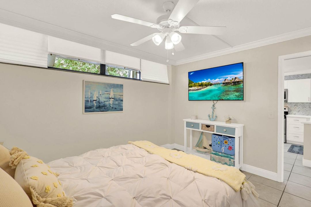 9-107_Circle_Bay-29