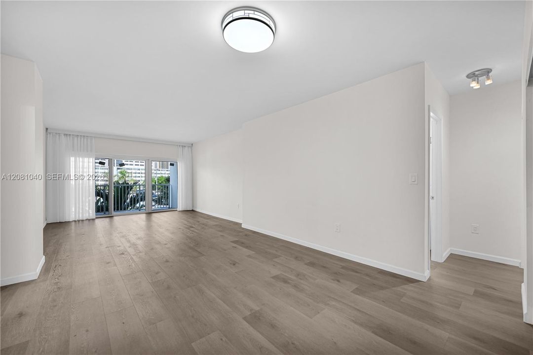 En Venta: $270,000 (1 camas, 1 baños, 762 Pies cuadrados)