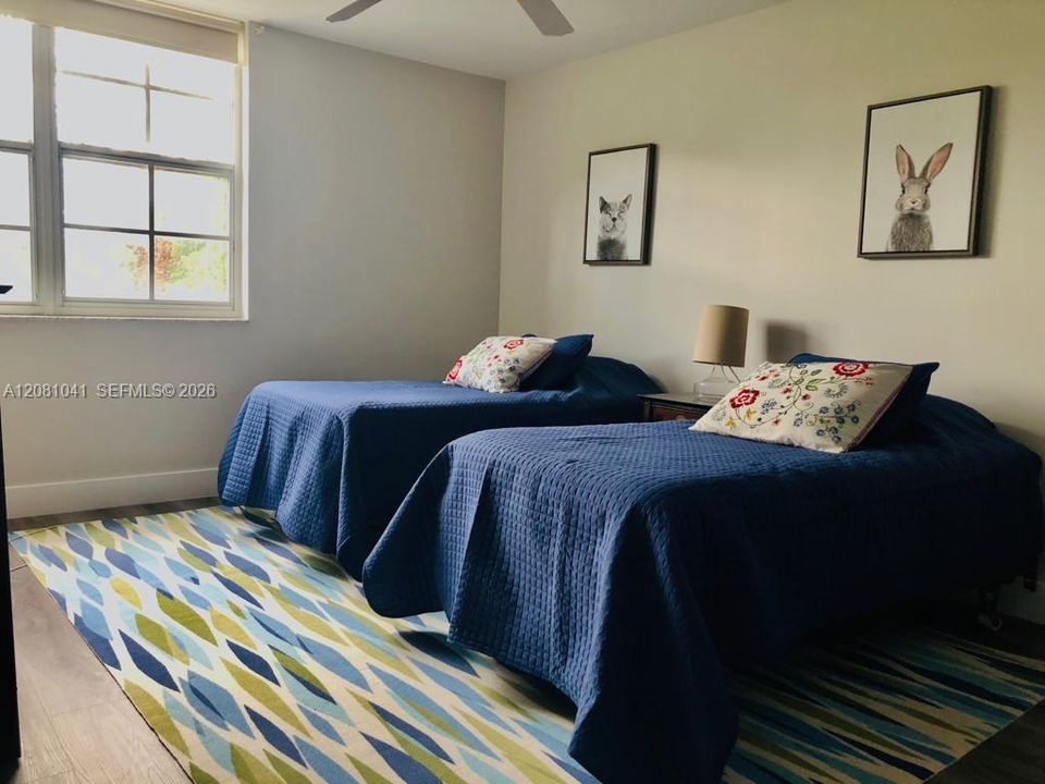 For Rent: $3,500 (2 beds, 2 baths, 1180 Square Feet)