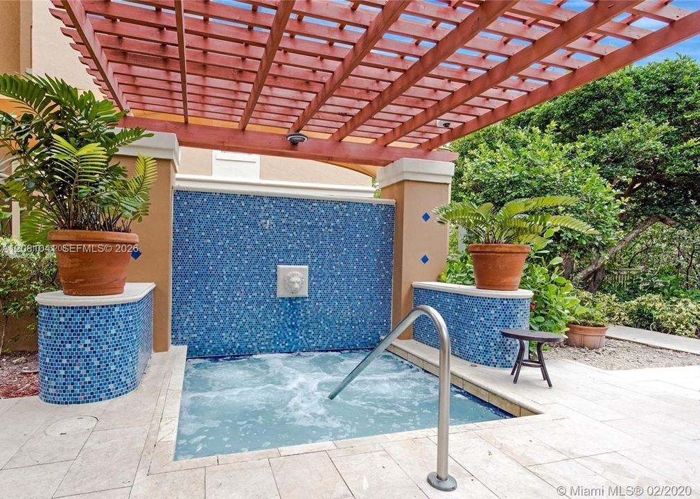 For Rent: $3,500 (2 beds, 2 baths, 1180 Square Feet)