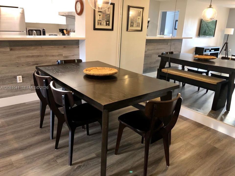 For Rent: $3,500 (2 beds, 2 baths, 1180 Square Feet)