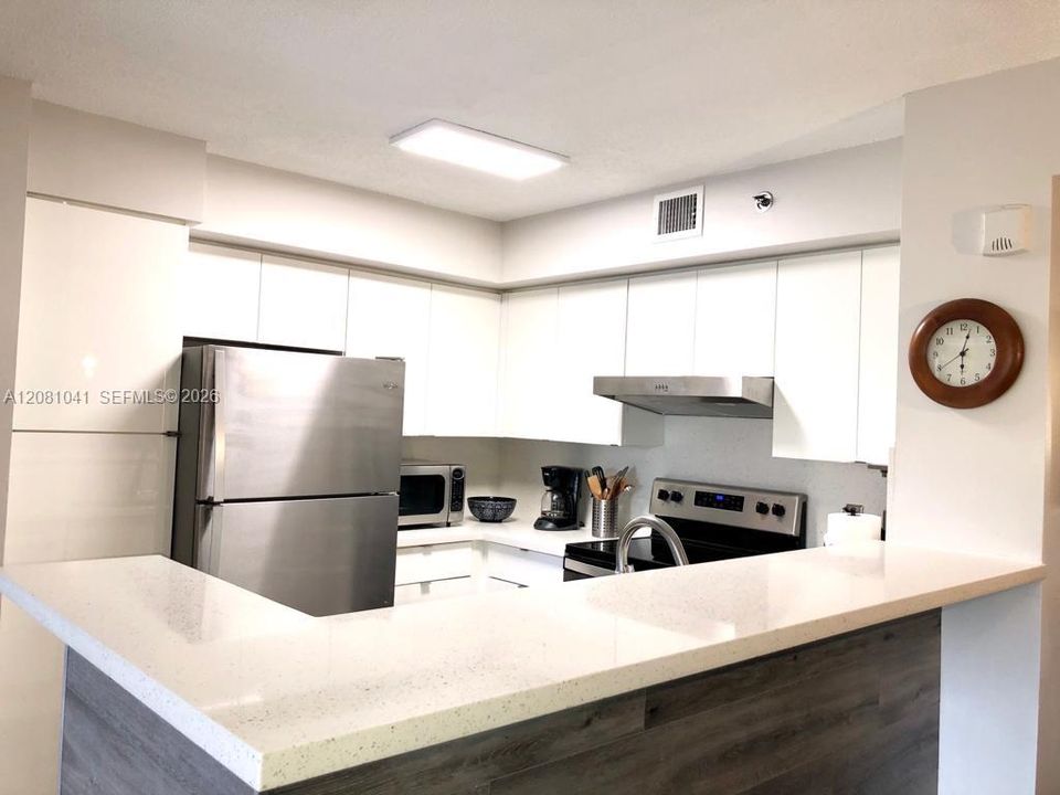 For Rent: $3,500 (2 beds, 2 baths, 1180 Square Feet)