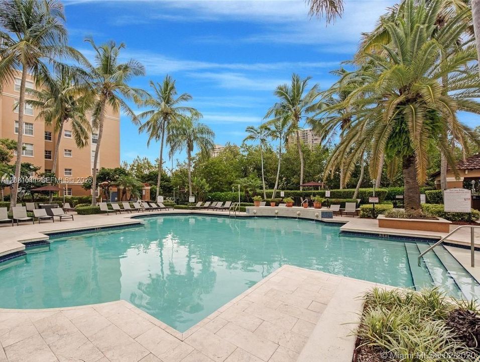 For Rent: $3,500 (2 beds, 2 baths, 1180 Square Feet)