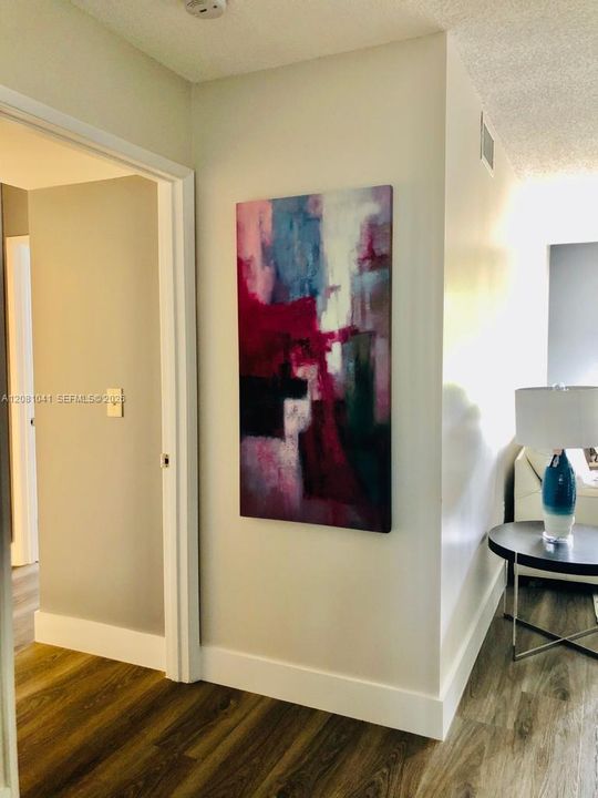 For Rent: $3,500 (2 beds, 2 baths, 1180 Square Feet)