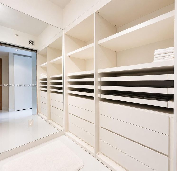 En Renta: $15,000 (3 camas, 3 baños, 1933 Pies cuadrados)