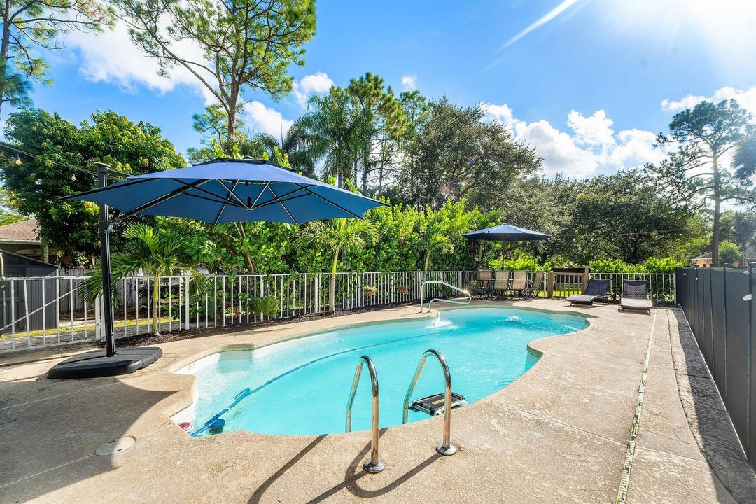 036-18429SycamoreDriveWest-TheAcreage-FL