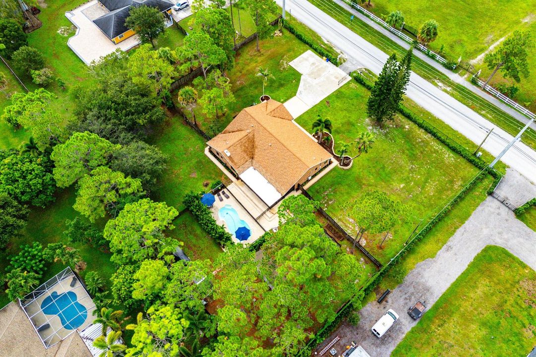 050-18429SycamoreDriveWest-TheAcreage-FL