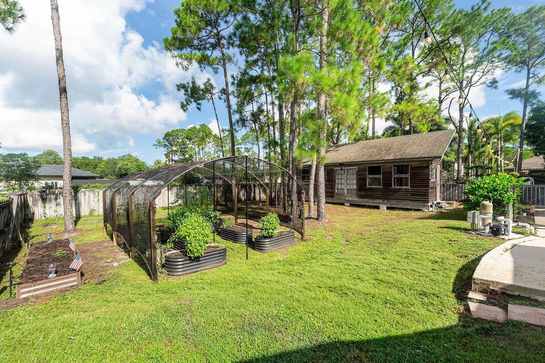 037-18429SycamoreDriveWest-TheAcreage-FL
