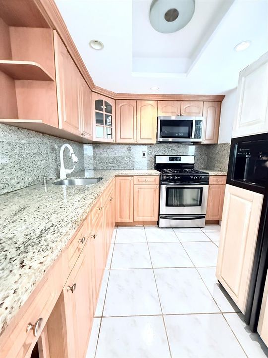 En Renta: $2,400 (1 camas, 1 baños, 720 Pies cuadrados)