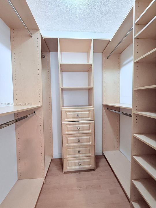 En Renta: $2,400 (1 camas, 1 baños, 720 Pies cuadrados)