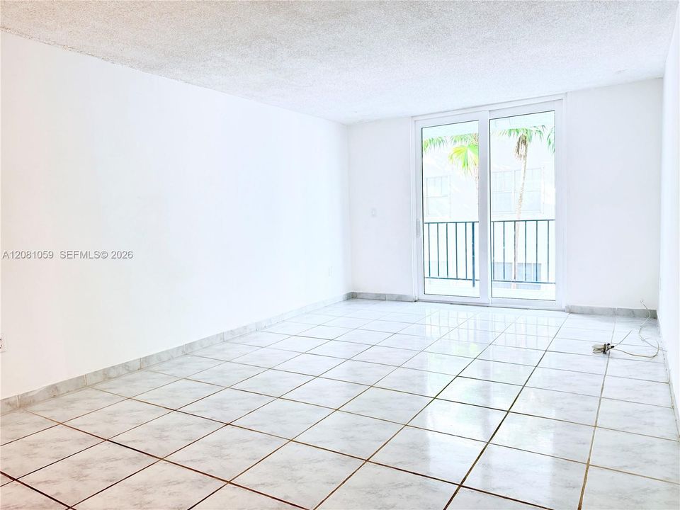 En Renta: $2,400 (1 camas, 1 baños, 720 Pies cuadrados)