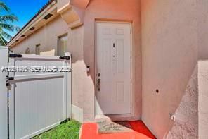 En Venta: $450,000 (3 camas, 2 baños, 1250 Pies cuadrados)