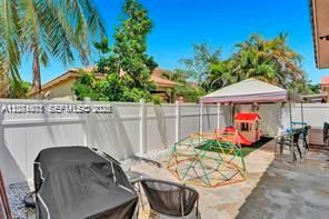 En Venta: $450,000 (3 camas, 2 baños, 1250 Pies cuadrados)