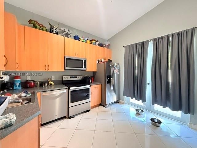 En Venta: $450,000 (3 camas, 2 baños, 1250 Pies cuadrados)