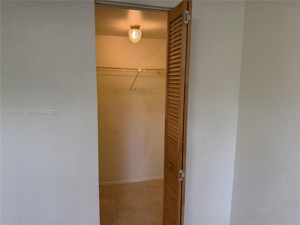 В аренду: $1,995 (2 спален, 2 ванн, 949 Квадратных фут)