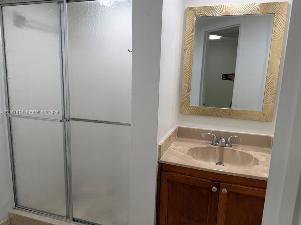 В аренду: $1,995 (2 спален, 2 ванн, 949 Квадратных фут)