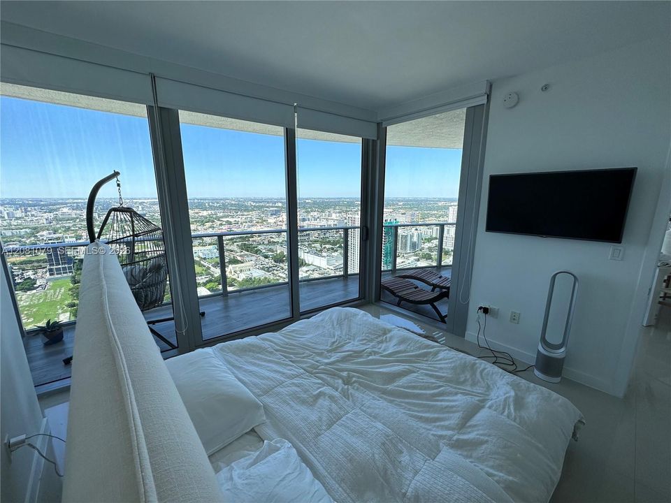 В аренду: $5,500 (2 спален, 2 ванн, 1178 Квадратных фут)
